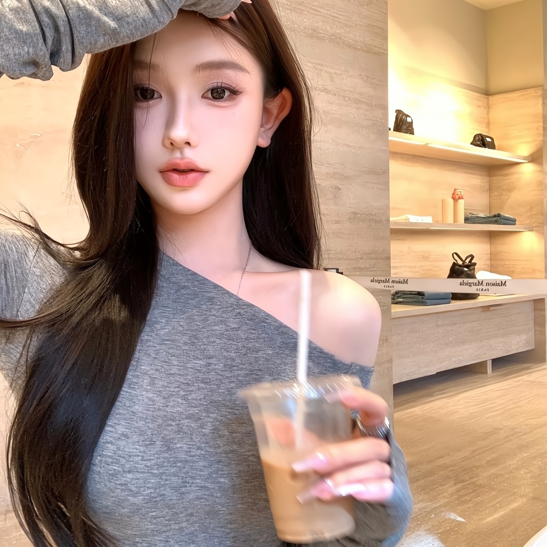 北京伴游女生黎兰怡的资料