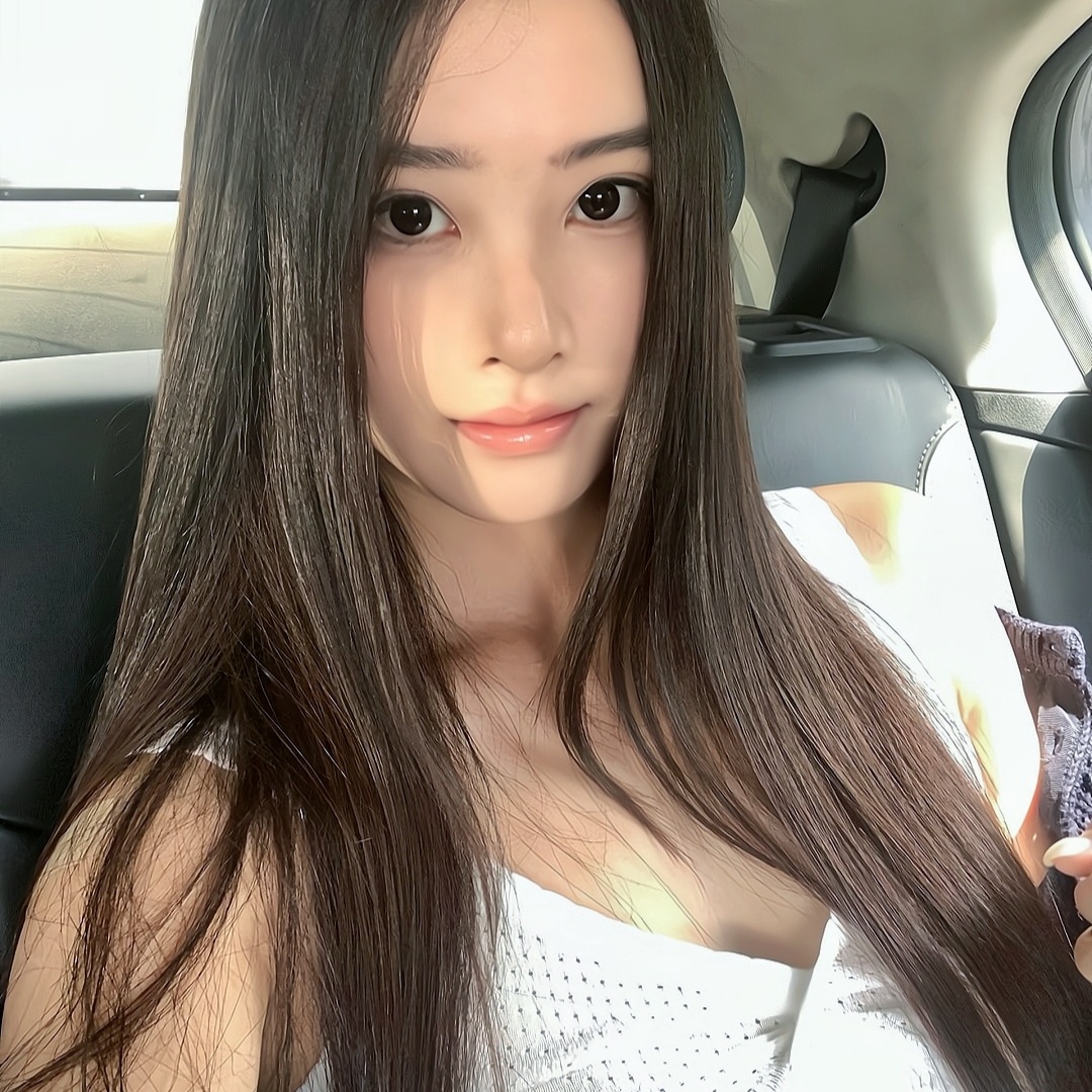 北京伴游女生谭巧涵的资料