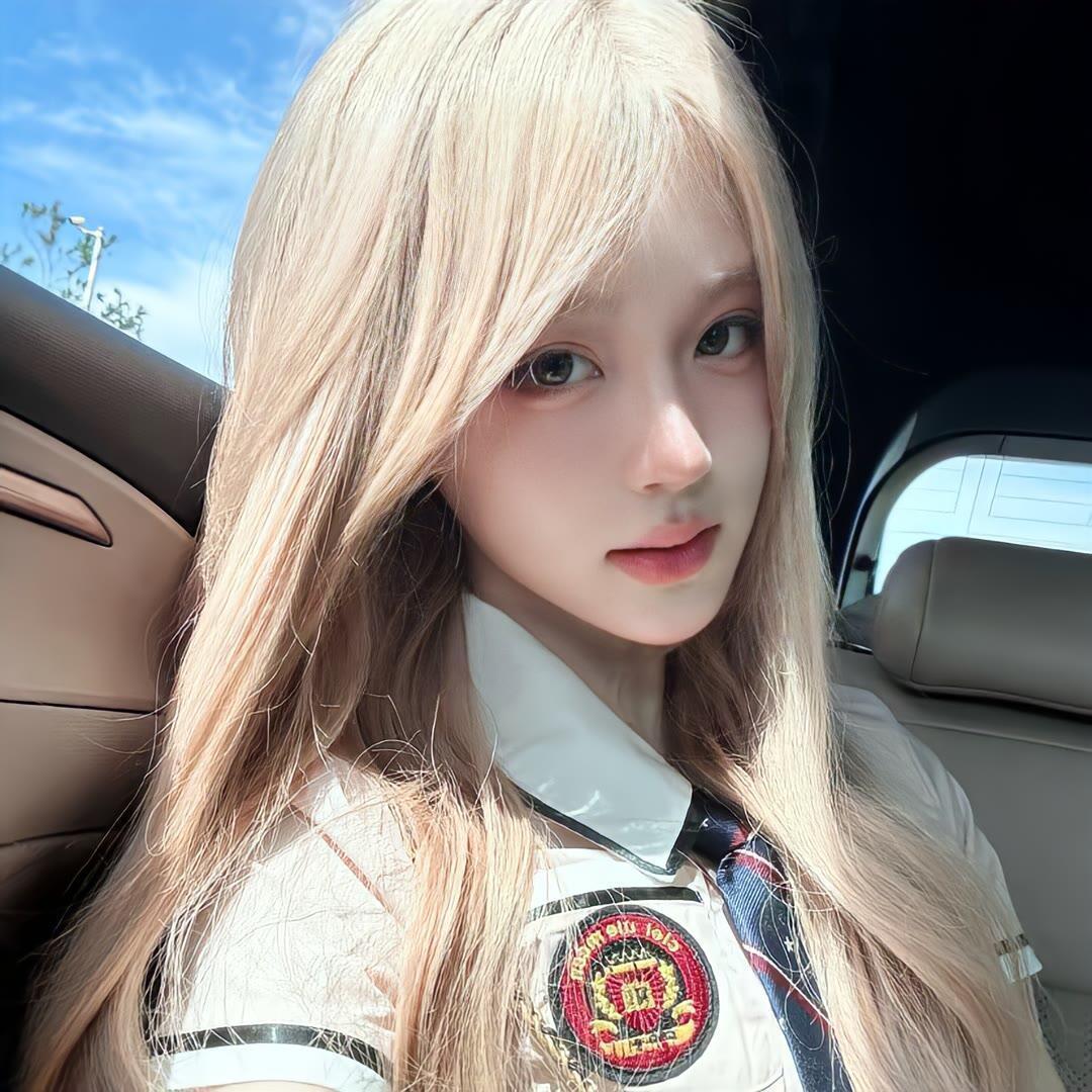 北京伴游女生冯雅的资料