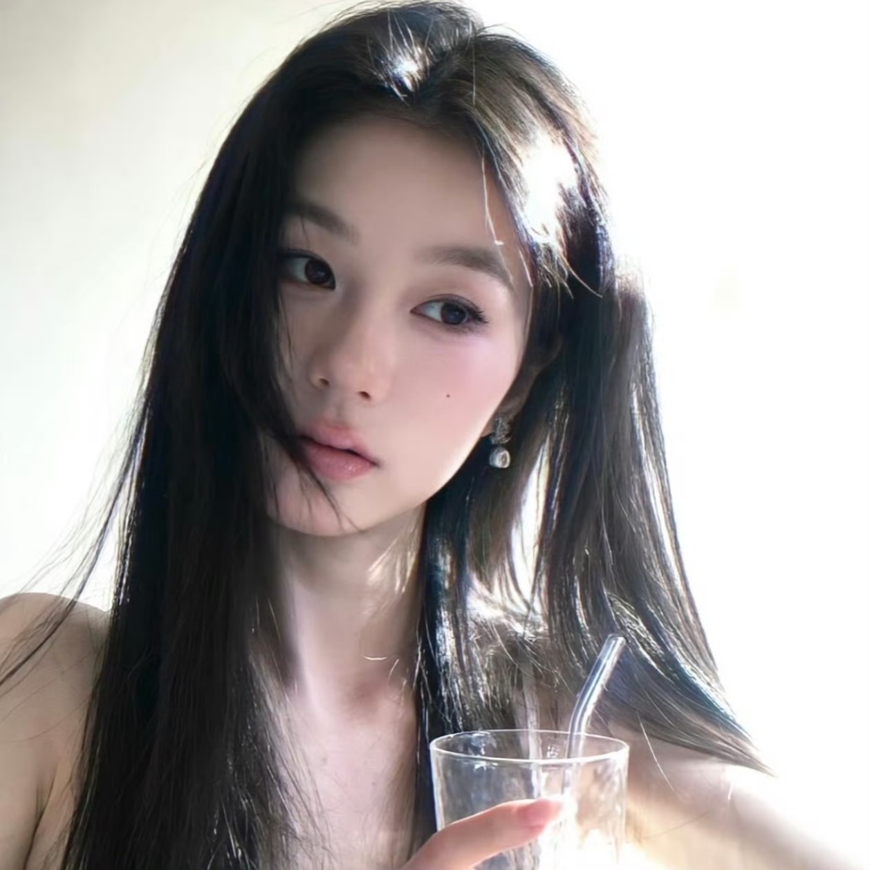 北京伴游女生邱华璐的资料