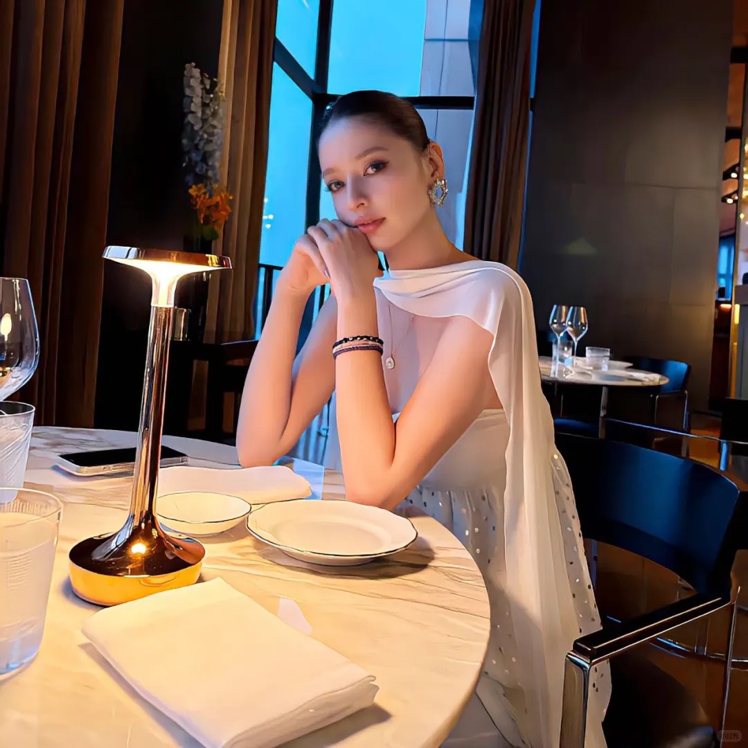 北京伴游女生常米米的资料